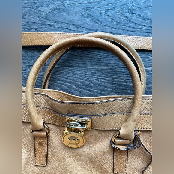 Michael Kors Hamilton purse - Picture 3 of 8